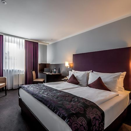 Mercure Frankfurt City Messe Fráncfort del Meno Exterior foto