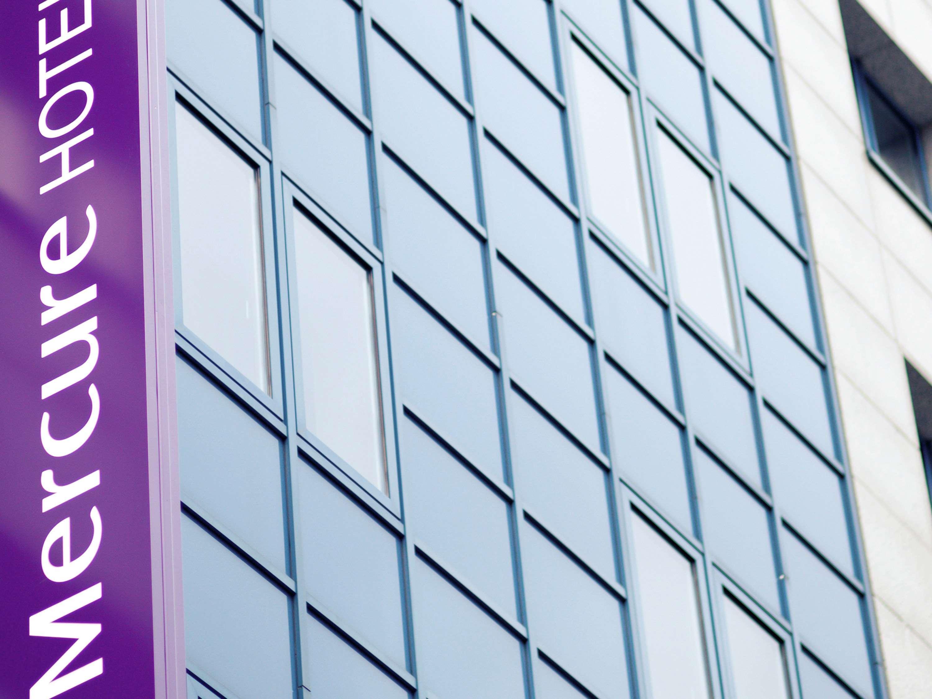 Mercure Frankfurt City Messe Fráncfort del Meno Exterior foto