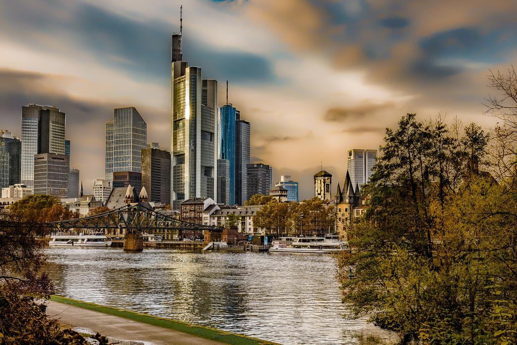 Mercure Frankfurt City Messe Fráncfort del Meno Exterior foto